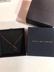 Daniel Wellington 星形ネックレス - メルカリ