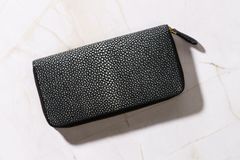 スタースティングレイ ミニ財布 カードケース エイ革 一枚革 梅花皮
