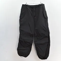 gu / ナイロンパラシュートパンツ