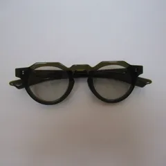 Few by NEW. フューバイニュー F5 サングラス メンズ ユニセックス レディース 人気 定番 オシャレ 中古 度なし used 激安 トレンド 即購入大歓迎 K141