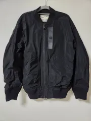値下げ★完売品★オニツカタイガー　ブルゾン Onitsuka Tiger（オニツカタイガー） ジャージブルゾン M ブラック