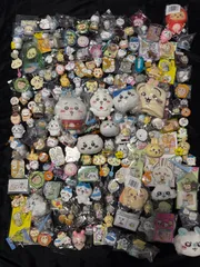 ちいかわ　缶バッジ　ラバーストラップ　キーホルダー　アクリルスタンド等　ハチワレ　うさぎ　約150点大量まとめ売り