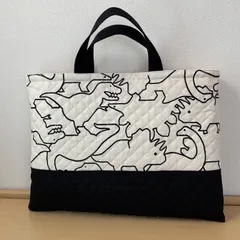 入園入学　ハンドメイド　レッスンバッグ　通園バッグ　絵本袋　キルティング　恐竜