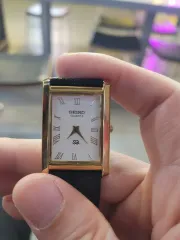 必読 貴重な SEIKO スクエア ゴールド クオーツ 腕時計