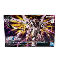 美品 バンダイ 機動戦士ガンダムSEED FREEDOM HG 1/144 マイティーストライクフリーダムガンダム プラモデル