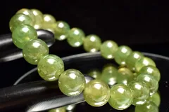 【１点物】希少◇高発色 アイドクレース(ベスビアナイト)　9.5mm　ブレスレット パワーストーン 天然石 _MC1806