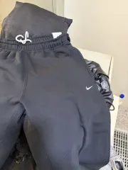 ナイキ ソロ スウッシュ m