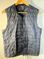 ユニクロ　ウルトラライトダウン　ベスト　ネイビー