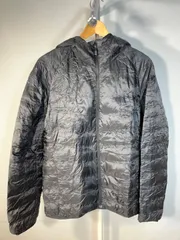 ユニクロ　ウルトラライトダウン　パーカー　Ｌサイズ　ブラック