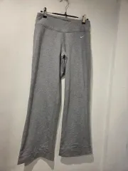 ナイキ トレーナー