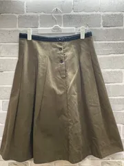 【C1-06】◇ MHL. Ⅲサイズ　スカート　緑色