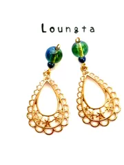 3563グラデーションガラスビーズとゴールドのキラキラピアス 樹脂ピアス