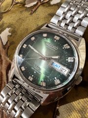 Item thumbnail for item b99e4737-0f89-45e8-bc54-cb92ce814cf3