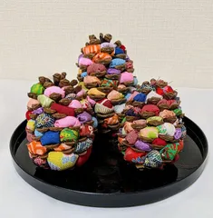 【ハンドメイド】ちりめん細工 つまみ細工 松ぼっくり飾り 大3個セット クリスマスツリー お正月飾り 和雑貨③