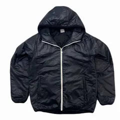 ナイキ 中綿ジャケット メンズ L ブラック ナイロンジャケット 防寒 黒 シンプル 胸ロゴ 防寒 アウター