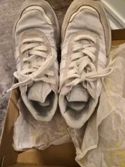 アディダス スニーカー 白