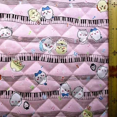 約106×40  kq-6342  キルティング 生地 布  ちいかわ（ ミュージック柄 ピンク系 )  ちいかわ生地 ちいかわ 生地 なんか小さくてかわいいやつ ハチワレ うさぎ モモンガ