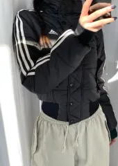 アディダス ショート ダウン