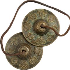 【 金銅彫金連馬鈴 対 】　江戸時代　菊花形魚子地寿字文 金銅彫金連馬鈴 対 】 江戸時代 菊花形魚子地寿字文 - メルカリ