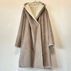 美品 Yves Saint Laurent イヴサンローラン ノーカラージャケット 金