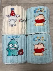 サンリオ クレヨンしんちゃん タオル＆ブランケット 出品 (バックパッケージ付き)