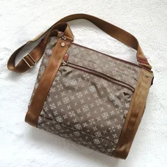 ラシット ショルダーバッグ モノグラム  総柄 ナイロン 斜め掛け 軽量