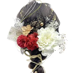 【新品】 髪飾り 成人式 前撮り ダリア 卒業式 入学式 ゴールド カスミ草 ロープ タッセル 和玉 ロープアレンジ ドライフラワー 振袖 袴 赤 白 黒 グレー ウェディング 結婚式 白無垢 和装 プリザーブドフラワー アジサイヘアアレンジ ショートヘア 0