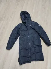 THE NORTH FACE ザノースフェイス ダウンジャケット ロング丈 150 キッズ ロング丈ダウンジャケット 使用感の多いダウンジャケット