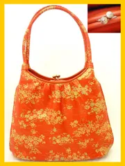 極美品 着物バッグ 正絹 和装バッグ 紅色 オレンジ系 レザー 小花柄 ハンドバッグ 光沢 金彩 和装小物 保管品 華やか 優雅 粋 逸品 お買得