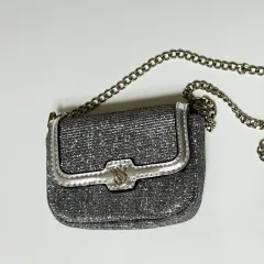 ヴィクトリアズ・シークレット シルバー ポーチ