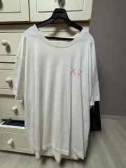 ユニクロ × カウズ Tシャツ 3XL