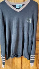 A/X アルマーニ エクスチェンジ Vネック シャツ