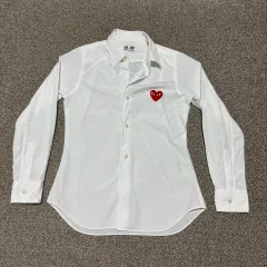 2025年最新】ギャルソン 白 シャツの人気アイテム - メルカリ