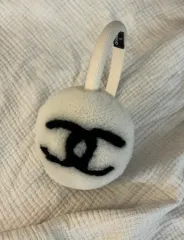 シャネルchanelイヤーマフ 極美品自宅保存品♡ シャネルchanelイヤーマフ 極美品自宅保存品♡ 2025年最新】シャネル