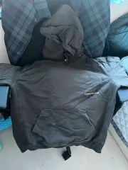 カルバン WHO フーディー