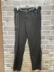 【C1-14】◇ patagonia 2サイズ　ワイドパンツ　グレー色