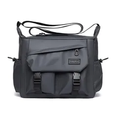 【在庫処分】メンズ A4 大容量 防水バッグ 人気 肩掛けカバン ショルダーバッグ 斜めがけバッグ メッセンジャーバッグ ポケット多い 長さ調節可能ショルダーベルト [FANDARE] おしゃれ 通勤 通学 旅行