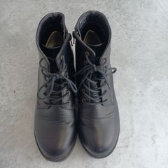 Item thumbnail for item 45d7ed23-bf98-4c39-bef2-a5d084f3a60c