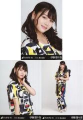 乃木坂46 伊藤理々杏 2018.November 生写真 2種セット - メルカリ