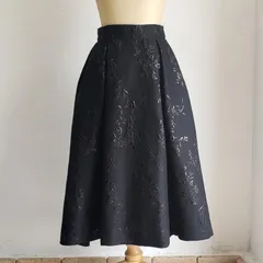 ユナイテッド トウキョウ ☆ 花柄 刺繍 フレア タック スカート 1 日本製 ブラック UNITED TOKYOのサムネイル