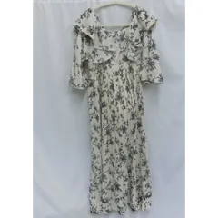 Mily bilet ミウィビレット フリル襟花柄肩スリットワンピース アイボリー Mサイズ □〇