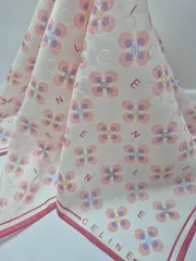 【used品】美品！CELINE レディースハンカチ  約57㎝ 大判サイズ ミニスカーフ おひざ掛け