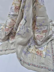 【used品】美品！Burberrys レディースハンカチ 約58㎝ 大判サイズ ミニスカーフ おひざ掛け