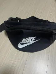 ナイキ ヘリテイジ ヒップバッグ ブラック クロスバック