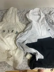 ナイキ ウィンドブレーカー まとめ 二つ