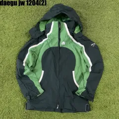 ナイキ ACG ウィンドブレーカー グリーン ブラック フード M