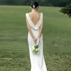 ウェディングドレス 新作 花嫁 サテン シンプル マーメイド 背中開き 旅撮り