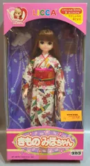 タカラ リカちゃんフレンド きものみほちゃん(白地に桜模様)