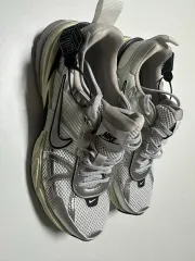 ナイキ スニーカー 白/シルバー メッシュ