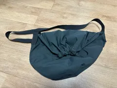 UNIQLO U ドローストリング ショルダ―バッグ ブラック